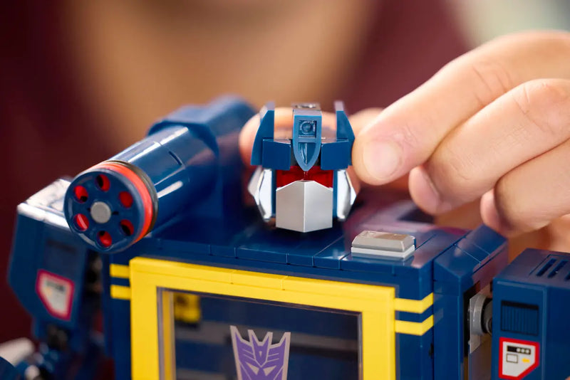 LEGO Transformers Soundwave