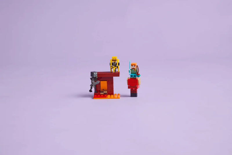 LEGO Minecraft The Nether Lava Battle