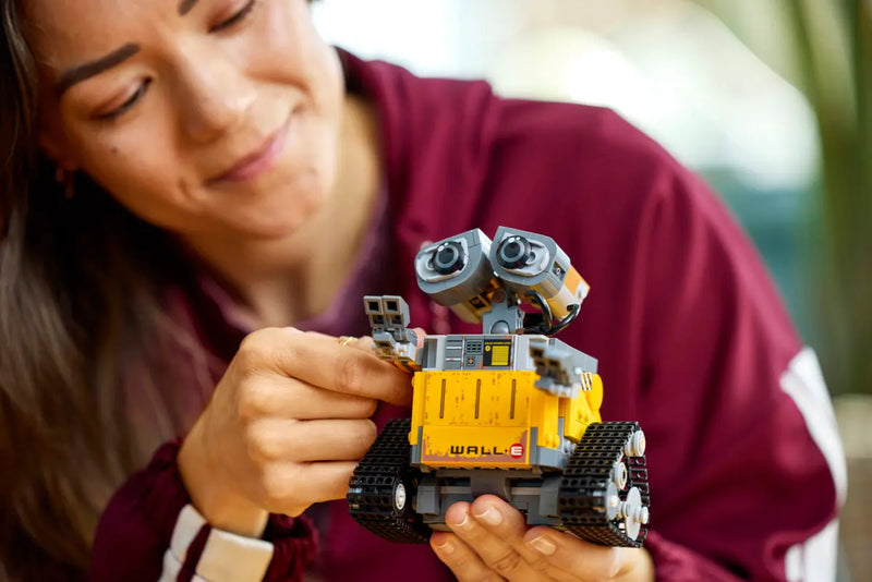 LEGO Disney Pixar WALL-E And EVE
