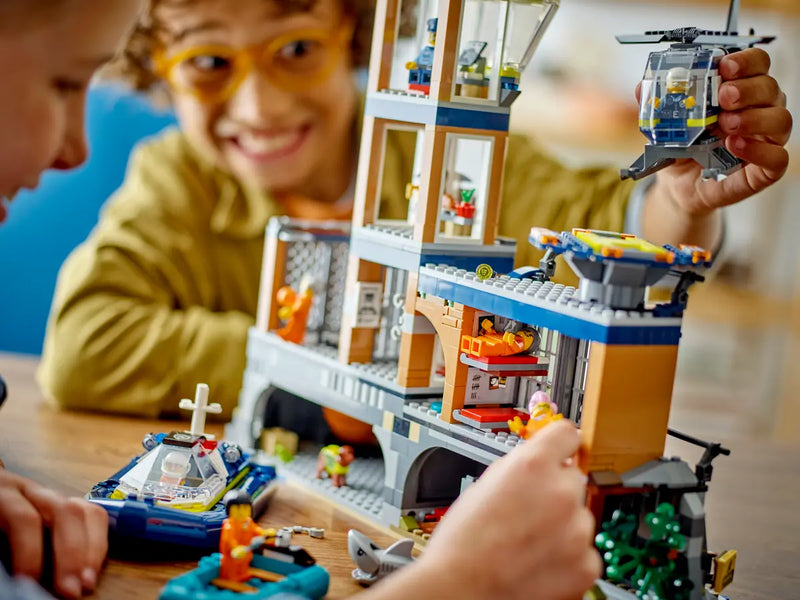 LEGO City Police Island Prison