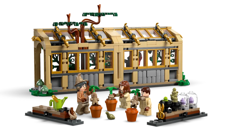 LEGO Harry Potter Hogwarts Castle: Herbology Class