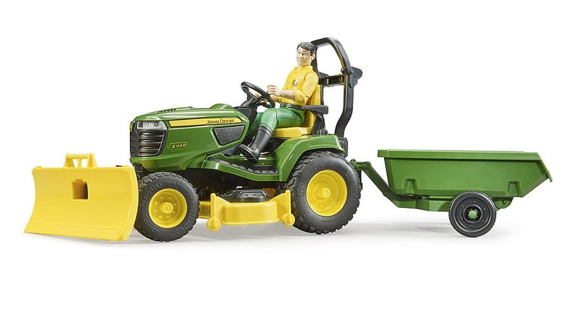 Bruder John Deere Lawn Tractor With Trailer And Figure