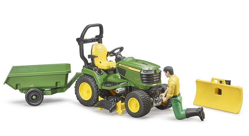 Bruder John Deere Lawn Tractor With Trailer And Figure